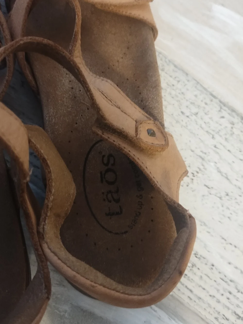 Taos stand up get comfortable Leather Sandal women's usaSz 8 /6 UK size